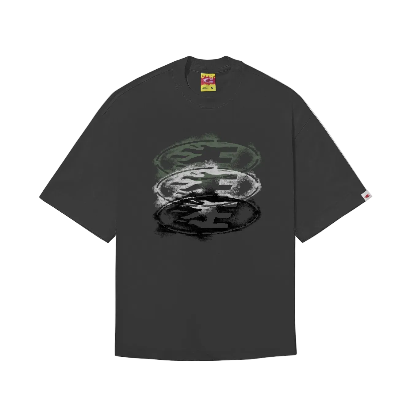 CAMISETA BOXY "STENCIL" PRETA
